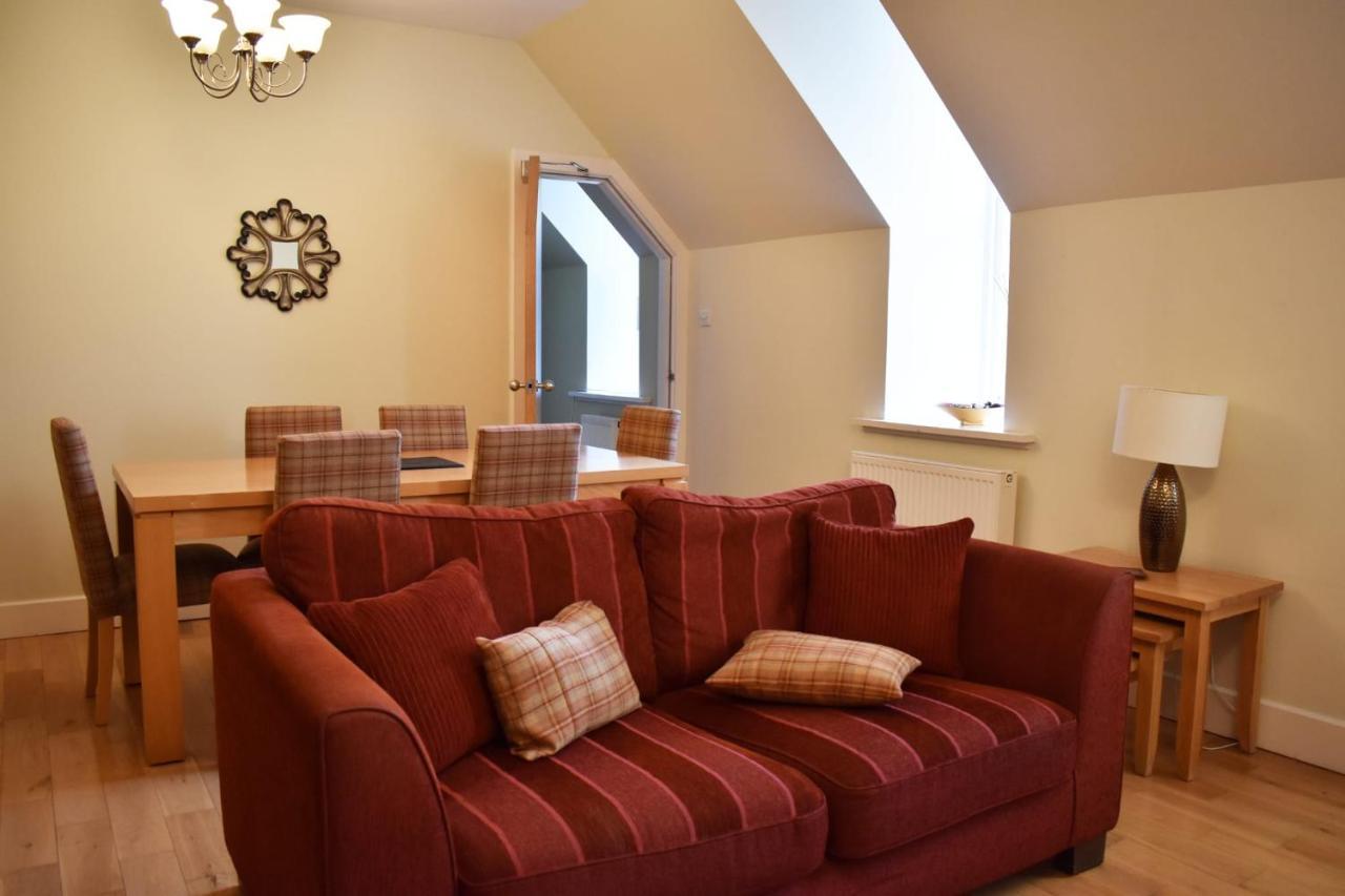 The Ross 2 Bedroom Apartment In Historic Abbey Fort Augustus Bagian luar foto